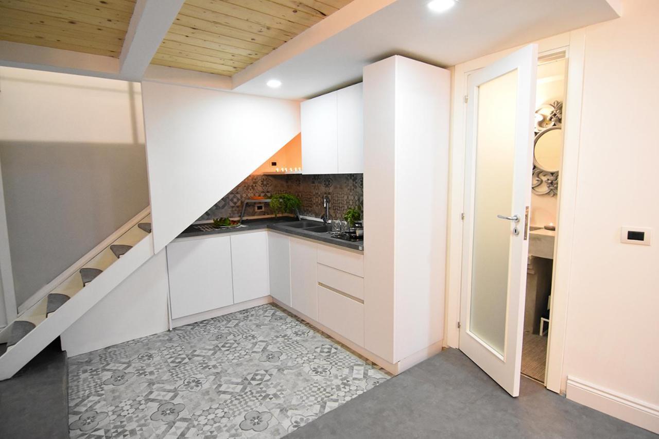 Susy Apartment Neapol Zewnętrze zdjęcie